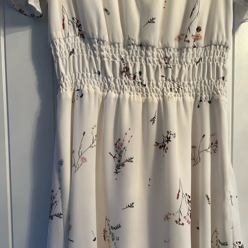 Gianni Bini dress white with floral pattern - Picture 3 of 11